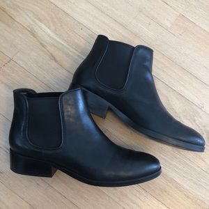 Cole Haan Chelsea Boots women’s size 9.5 B  black